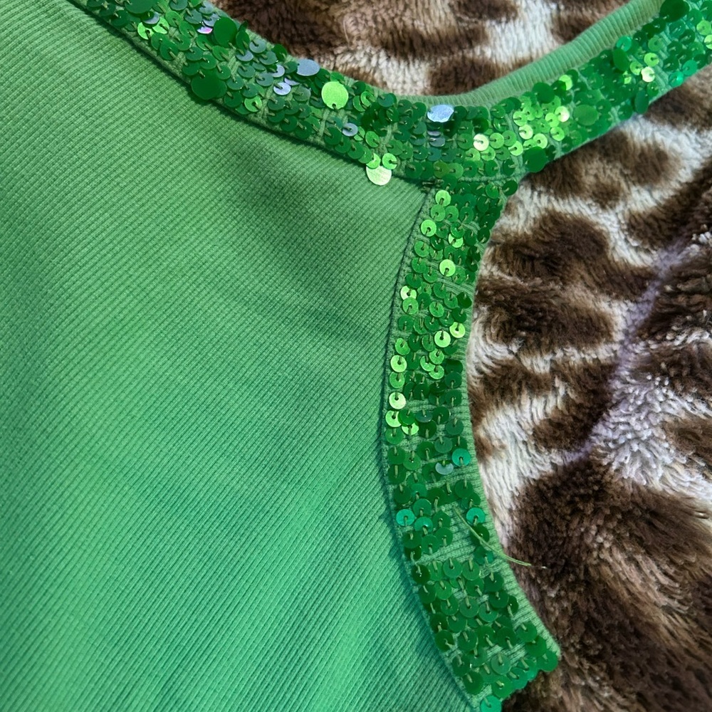 Green Sequin Trim Tank Top - Picture 5 of 6